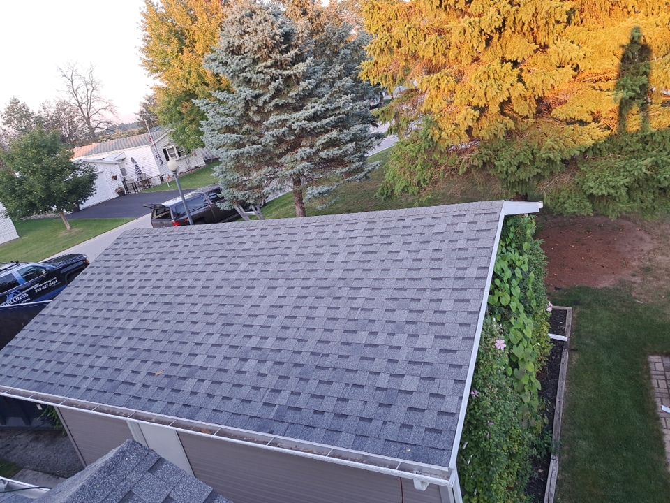 Ranch House and Garage Roof Installation with GAF Shingles by Gellings Roofing & Siding