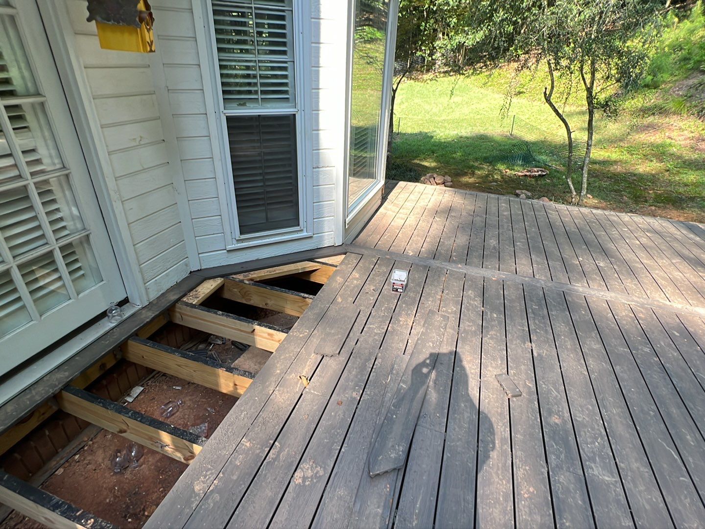 Jameswood Lane - Composite Deck Build by Pillar and Pine