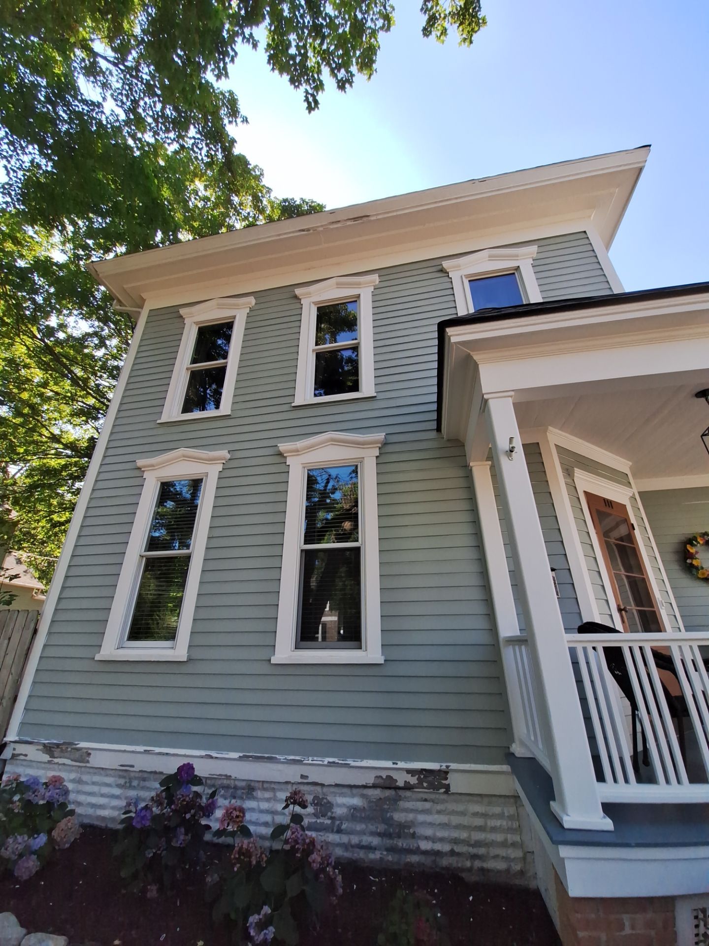 Exterior Painting and Deck staining by Gordon Painting