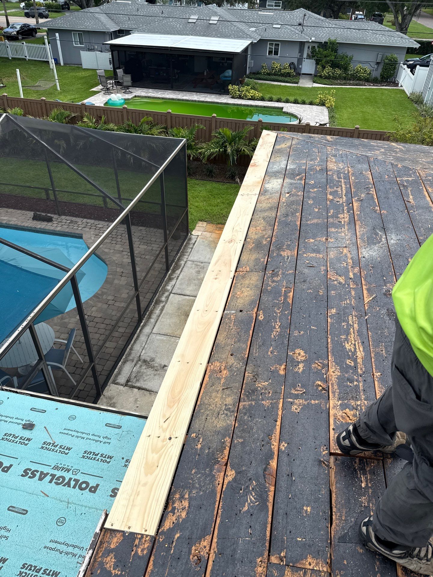 Project in St. Petersburg 33710 by Mitchell Roofing Company LLC 