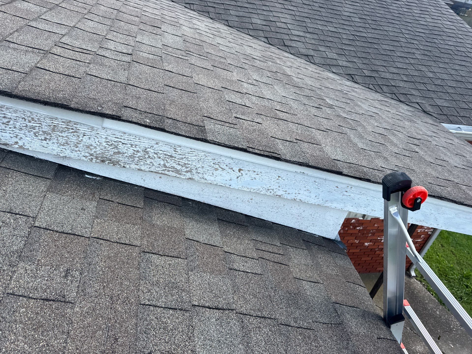 Residential Re-roofing Project in Siloam Springs, AR by Ozark Mountain Roofing