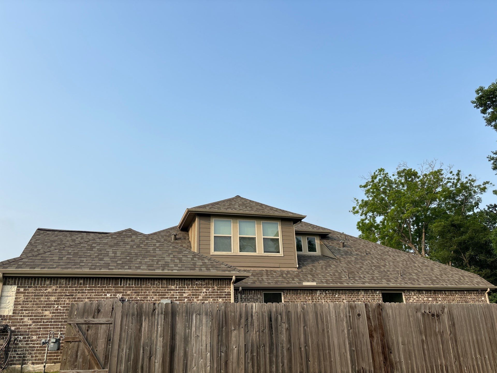 Residential Roofing Installation using Owen's Corning Duration (Lifetime) Shingles by Roof Repair Company
