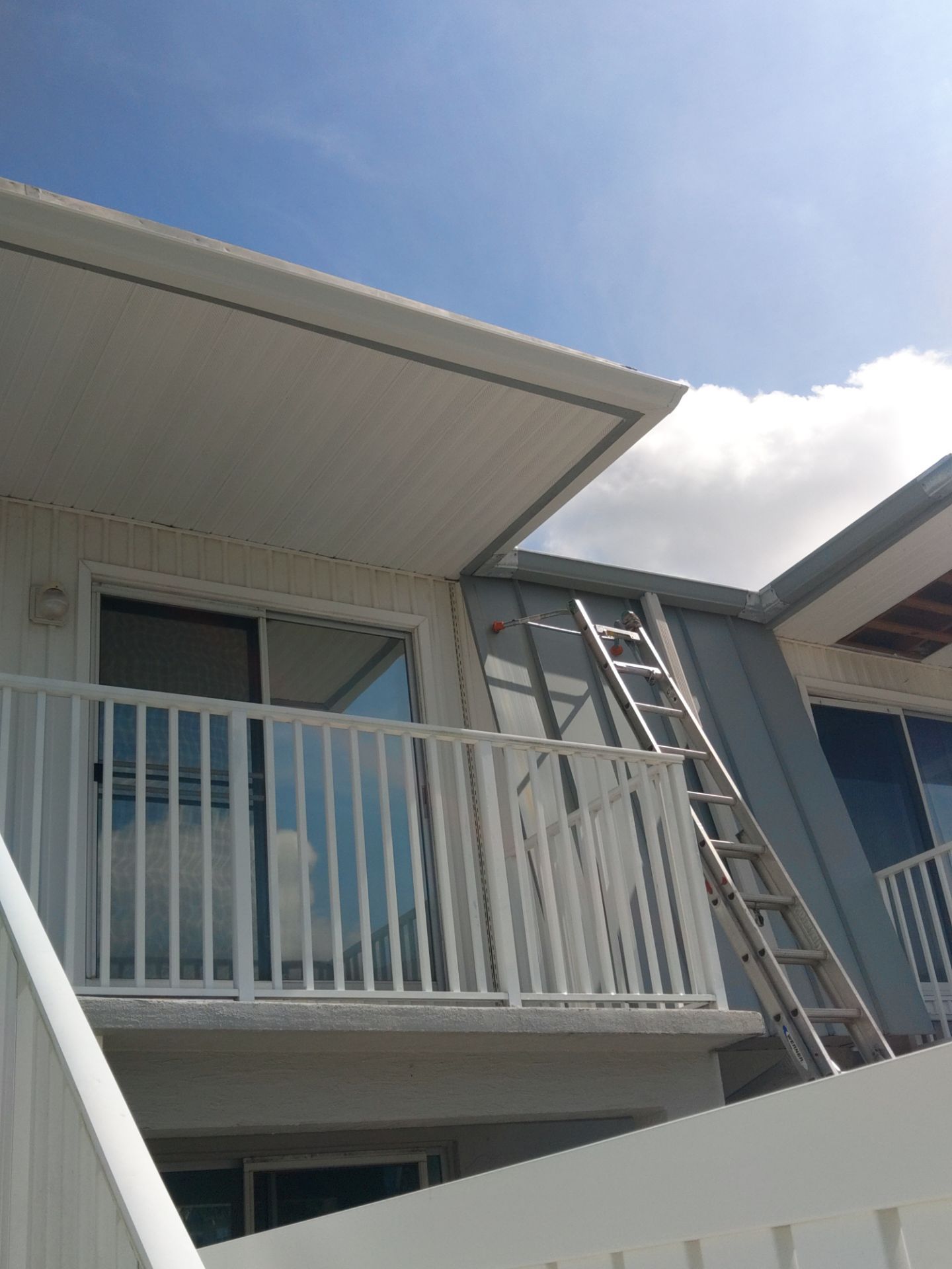 Fort Myers FL Soffit and Fascia Replacement  by Gutter Professors