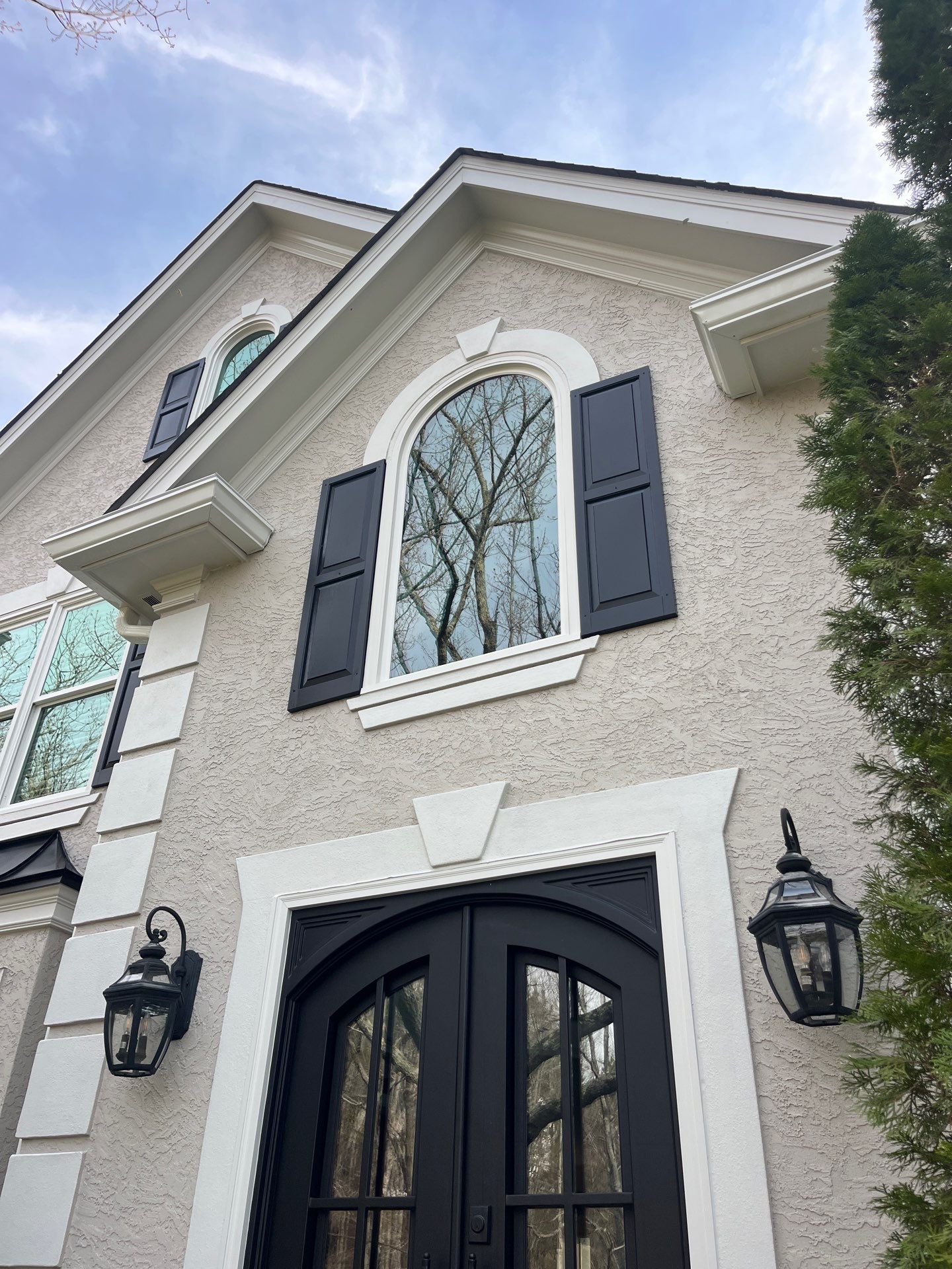 Stucco and Siding Exterior Painting using Sherwin Williams SuperPaint by Nelson Exteriors 