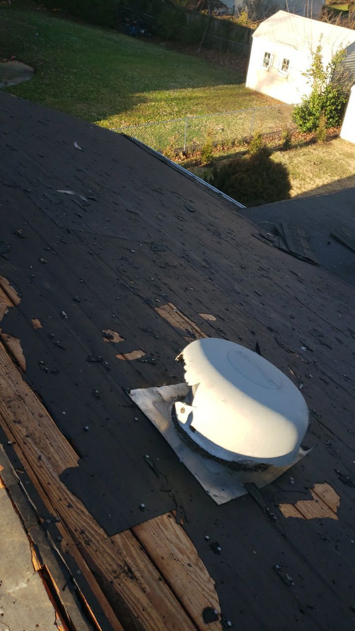 Annandale: CertainTeed Landmark Pro Designer Shingles in Max Def Charcoal Black by RM Banning, Inc.