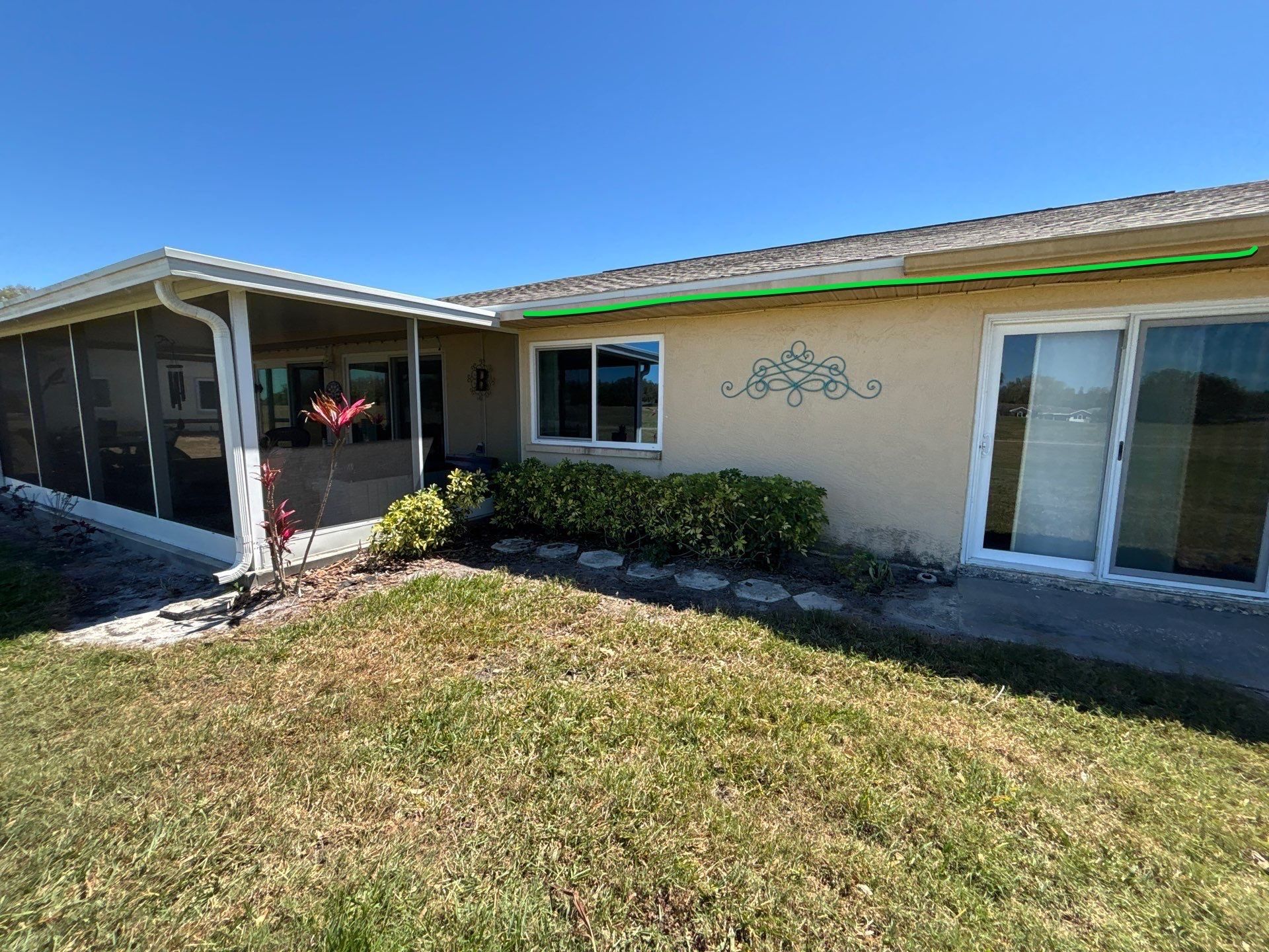 White Vinyl Gutters Installation in Sarasota FL by Gutter Professors