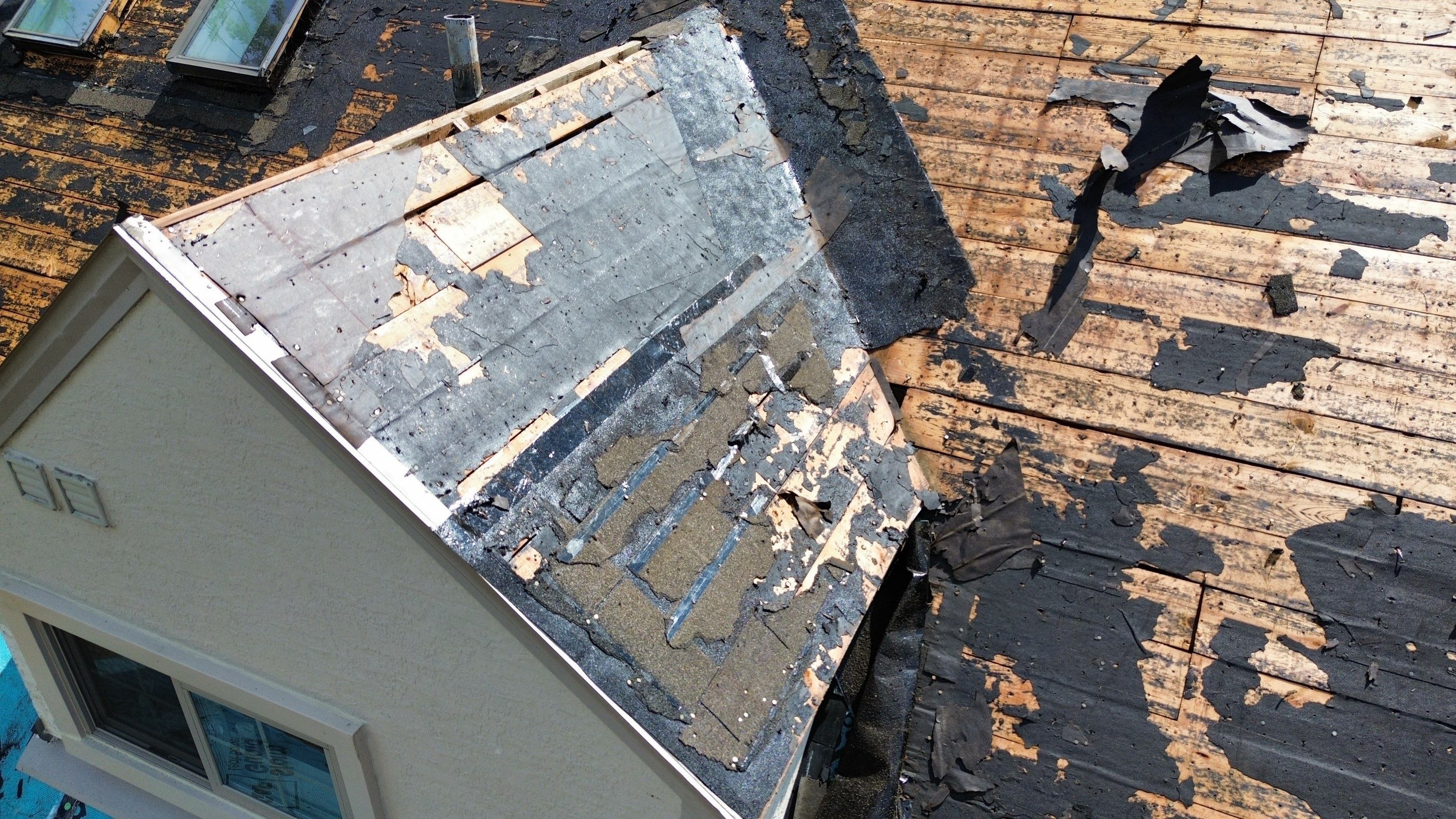 Residential Roofing Installation using Timberline HDZ Shingles - Weathered Wood by RoofX 