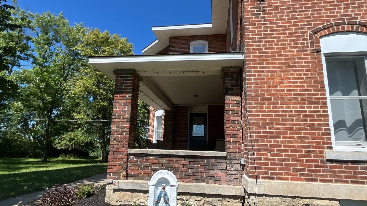 Soffit/fascia/gutter replacement by Nitro Roofing and Construction