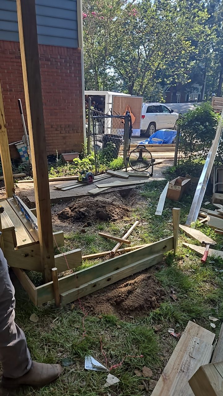 Russet Cove Circle - Deck Installation by Pillar and Pine