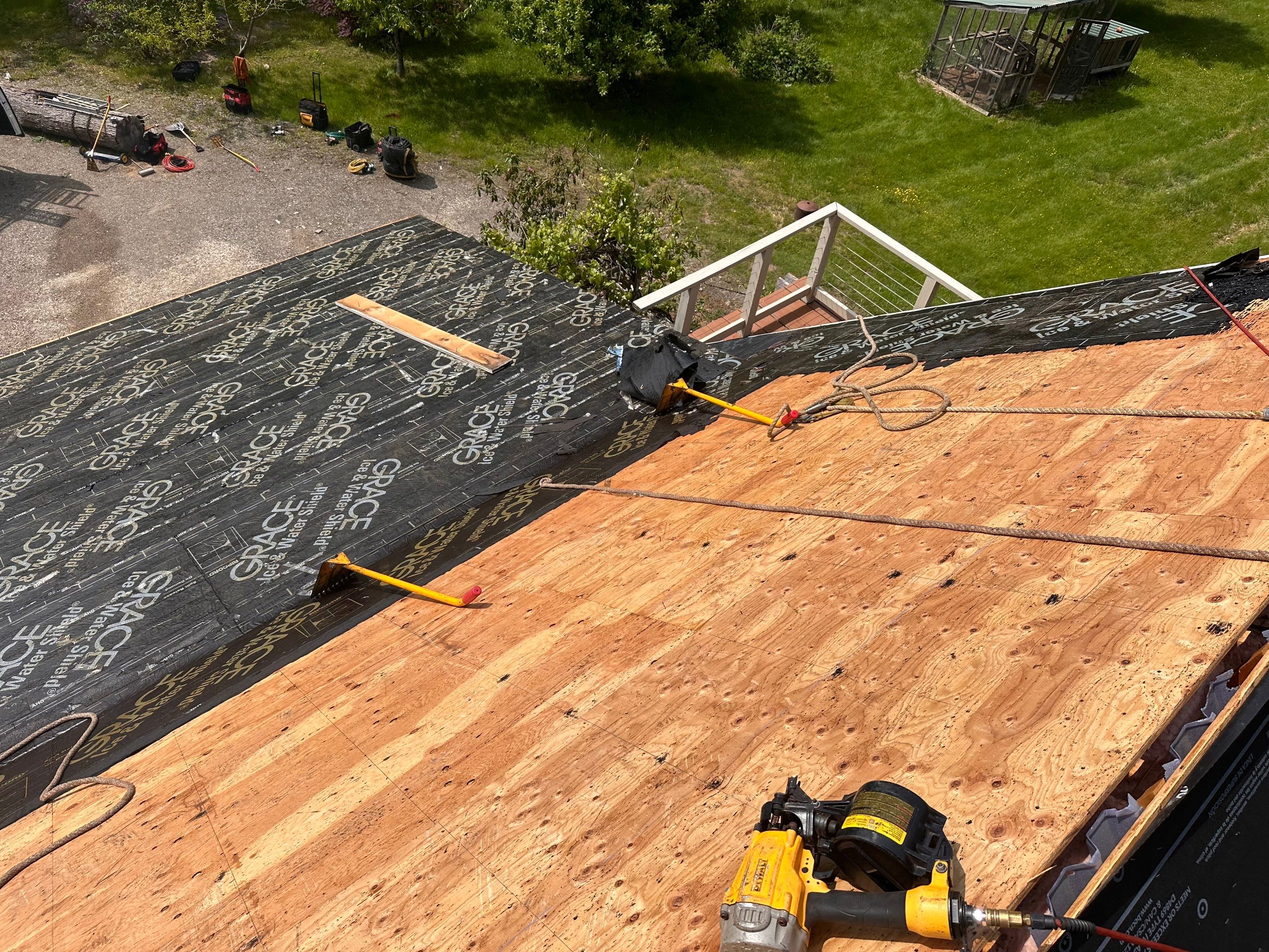 Owens Corning Asphalt Shingle Roof Replacement in North Berwick by Tall pine roofing