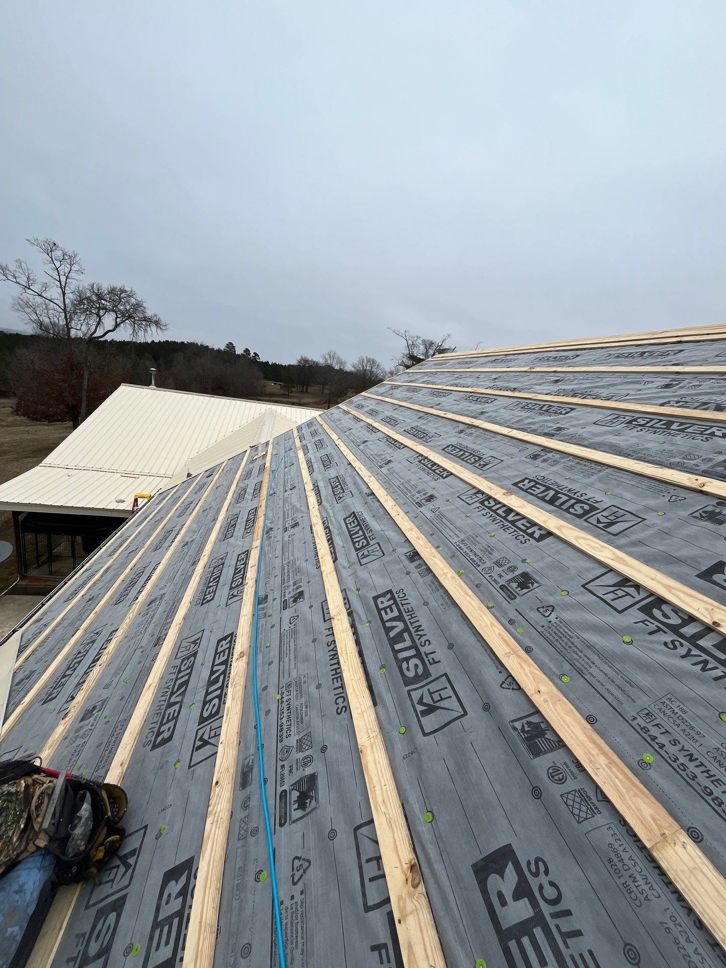 Residential Metal Roof Replacement using Reed's Metals: 26 GA. Colored Residential Metal Panels (Ivory) by Hostetler Roofing