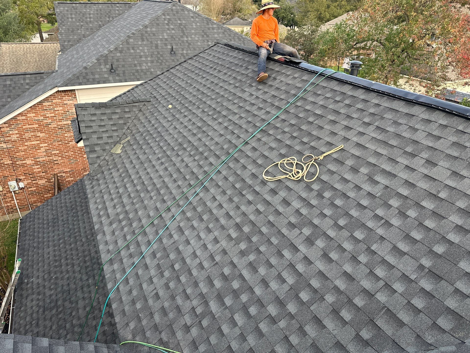 GAF HDZ CHARCOAL W/ PREMIUM RIDGE Z by Motion Roofing