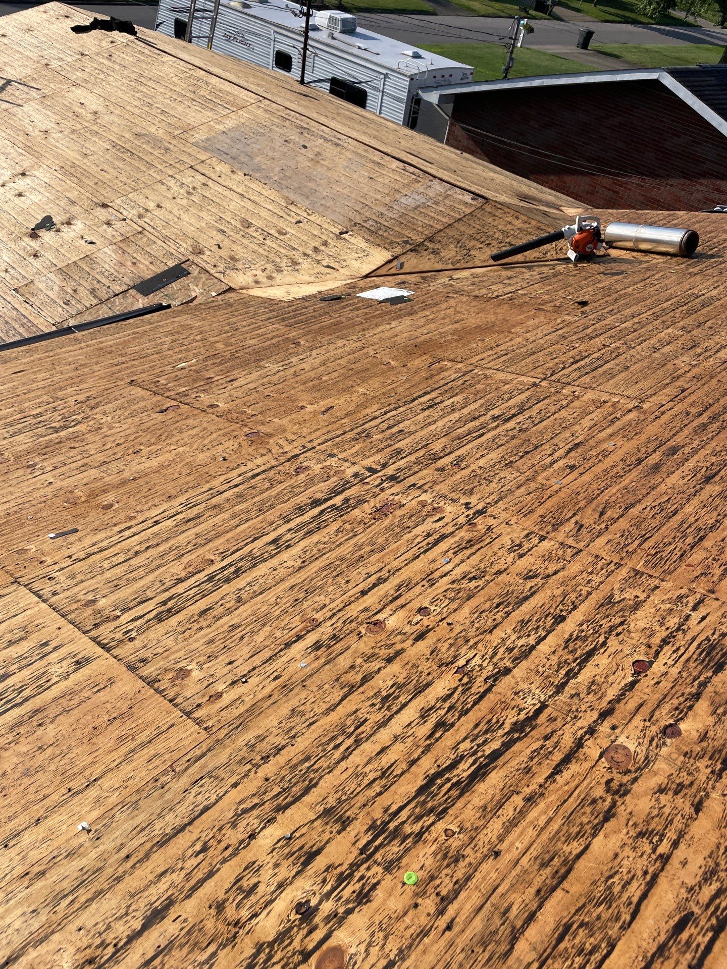 Residential Roofing Installation using GAF Timberline HDZ Charcoal by Rainstoppers Roofing