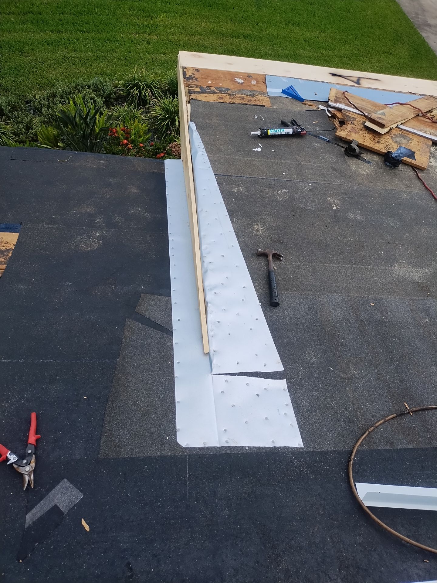 Project in St. Petersburg 33712 by Mitchell Roofing Company LLC 