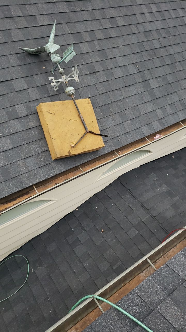 McLean: Certainteed Landmark Pro Designer Shingles in Max Def Charcoal Black by RM Banning, Inc.