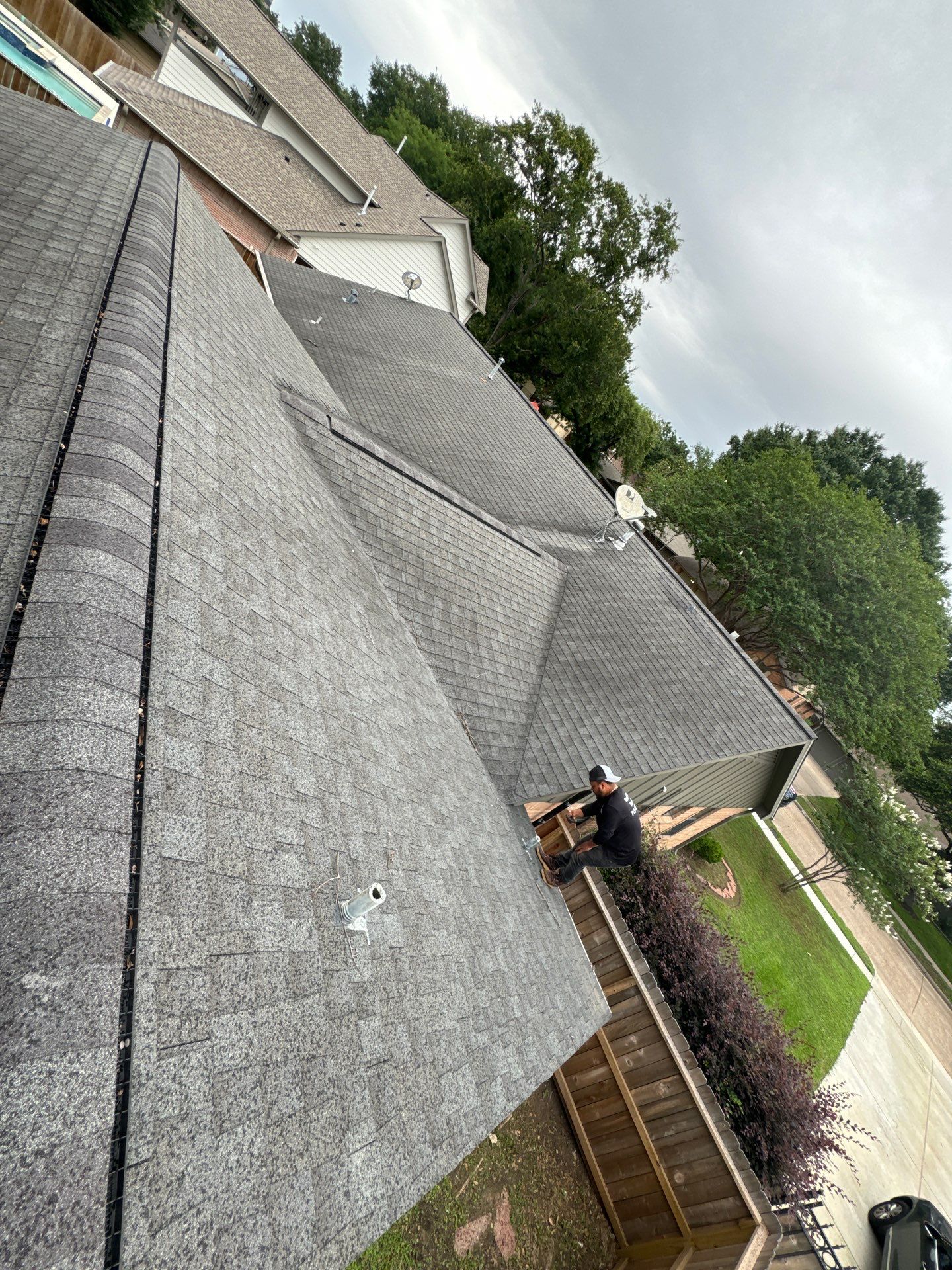 Hail Damage using Owen's Corning Duration (Lifetime) Shingles by Roof Repair Company