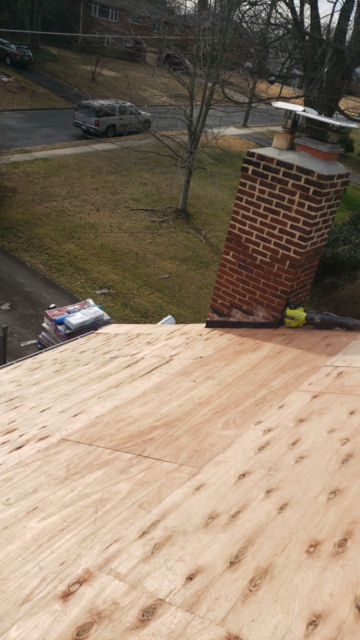 Annandale: CertainTeed Landmark Pro Designer Shingles in Max Def Charcoal Black by RM Banning, Inc.