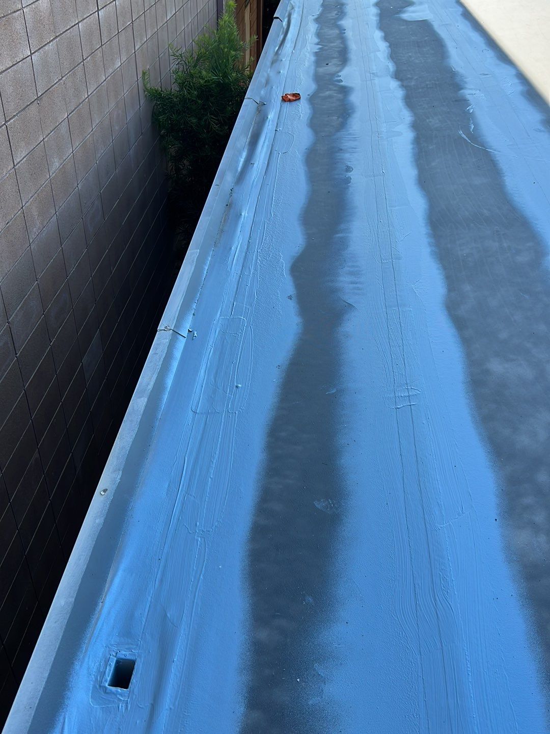 MR Roofing system using Benchmark/PUMA XL coatings over TPO single-ply roofing by Straight Edge Roofing Inc