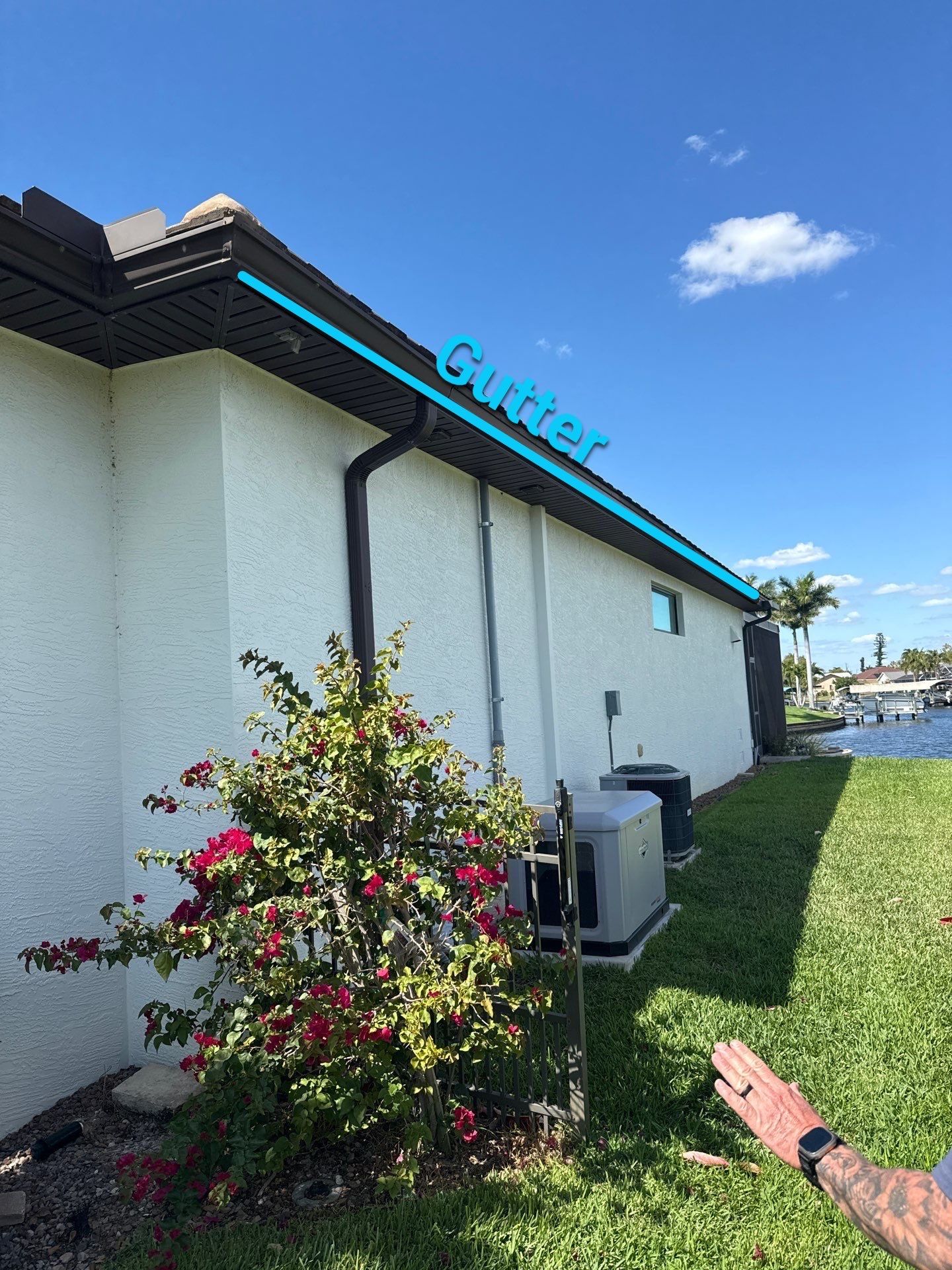6 Inch Seamless Gutters using Musket Brown Seamless Gutters in Cape Coral FL by Gutter Professors