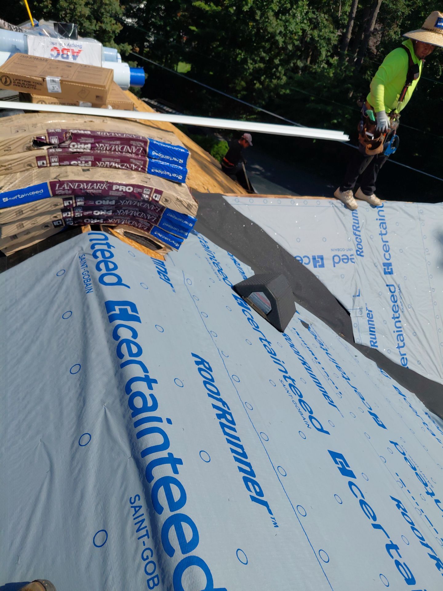 Lorton: Residential Roof with CertainTeed Landmark Pro in Max Def Moire Black by RM Banning, Inc.