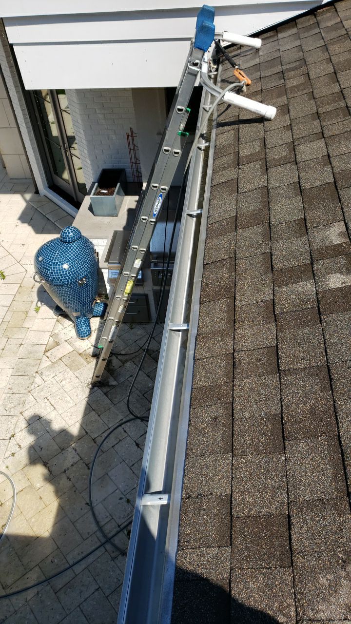 House Wash using cleaner by Power Wash Masters LLC