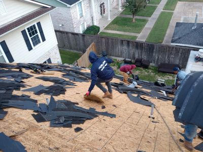 Residential Roofing Installation using Owen's Corning Duration (Lifetime) Shingles