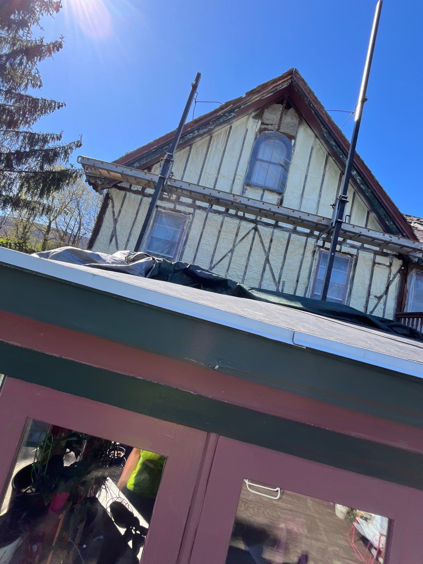 Siding Installation using Closed Cell Spray Foam by NYS Foam & Energy