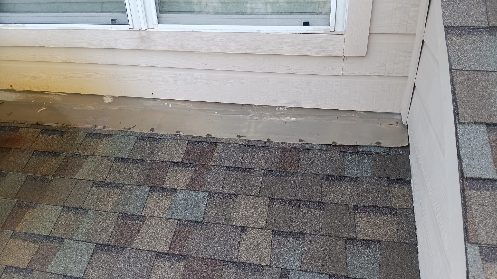 Hail Damage using Owen's Corning Duration (Lifetime) Shingles by Roof Repair Company