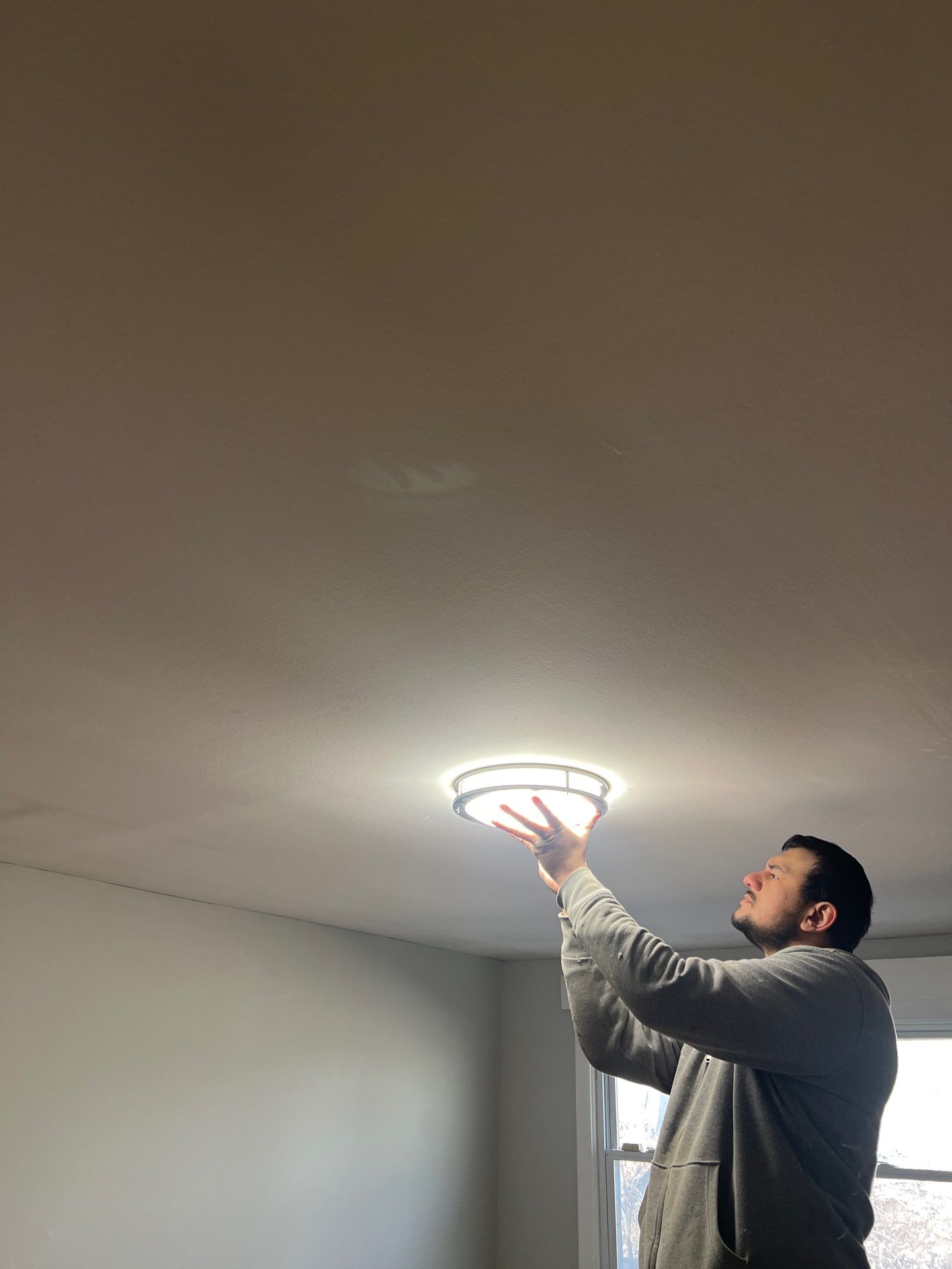 Multi-Room Interior Renovation and Modernization in Meriden, Connecticut by Diamond Image LLC
