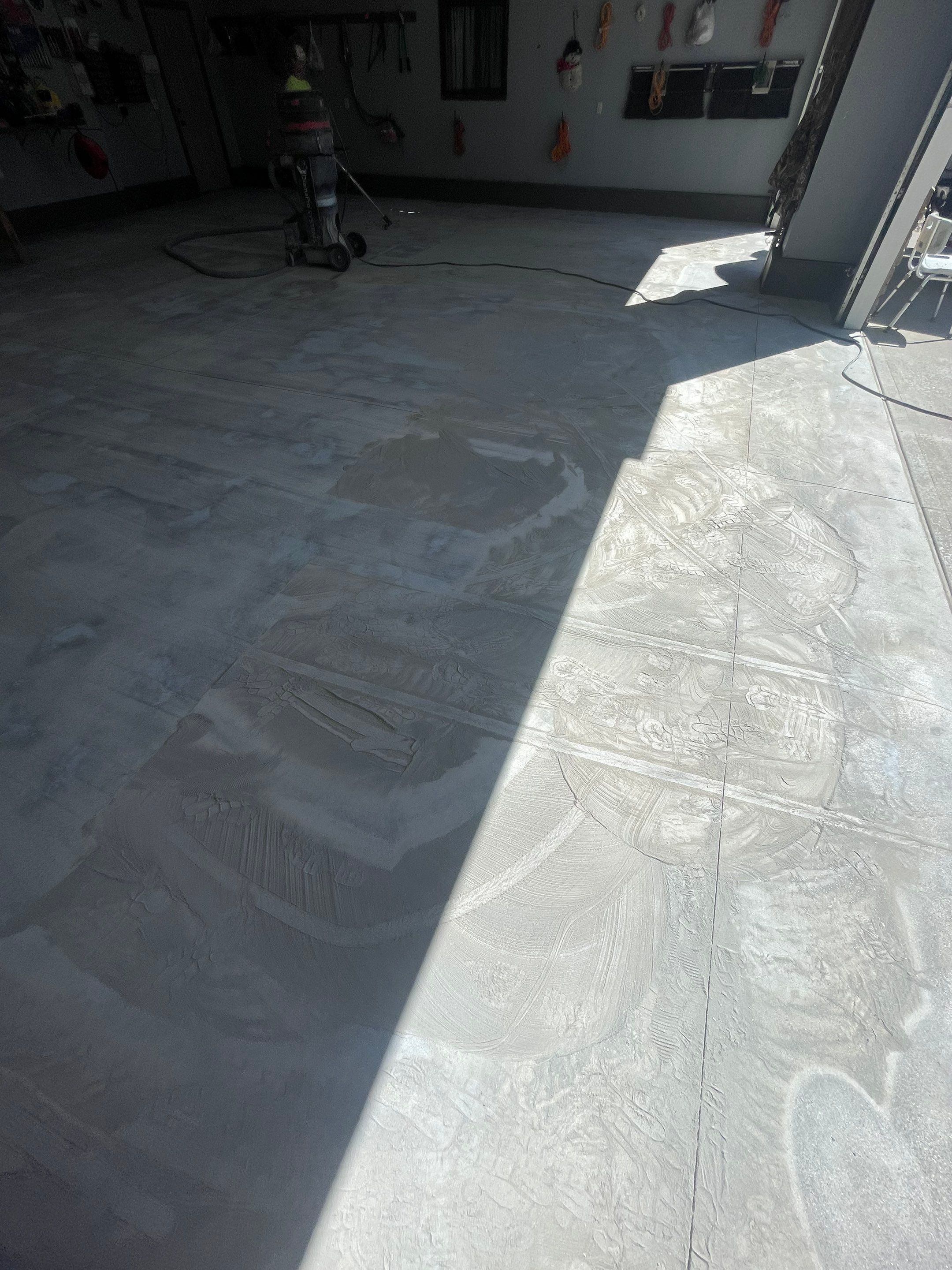 Residential Garage Floor Coating in Sioux Falls by Select Painting, Coatings & Garage Cabinets