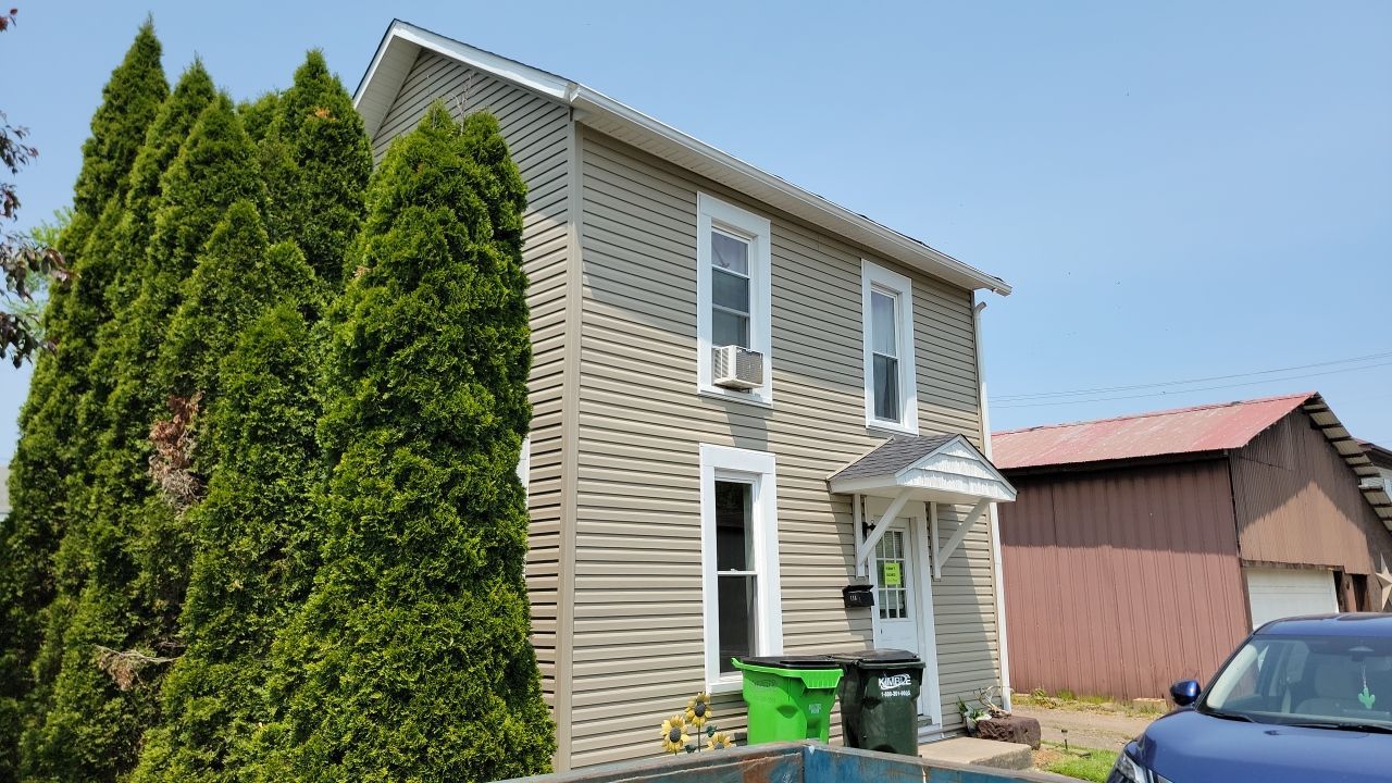 Pam & Roy Milburn by Silver Leaf Contracting 