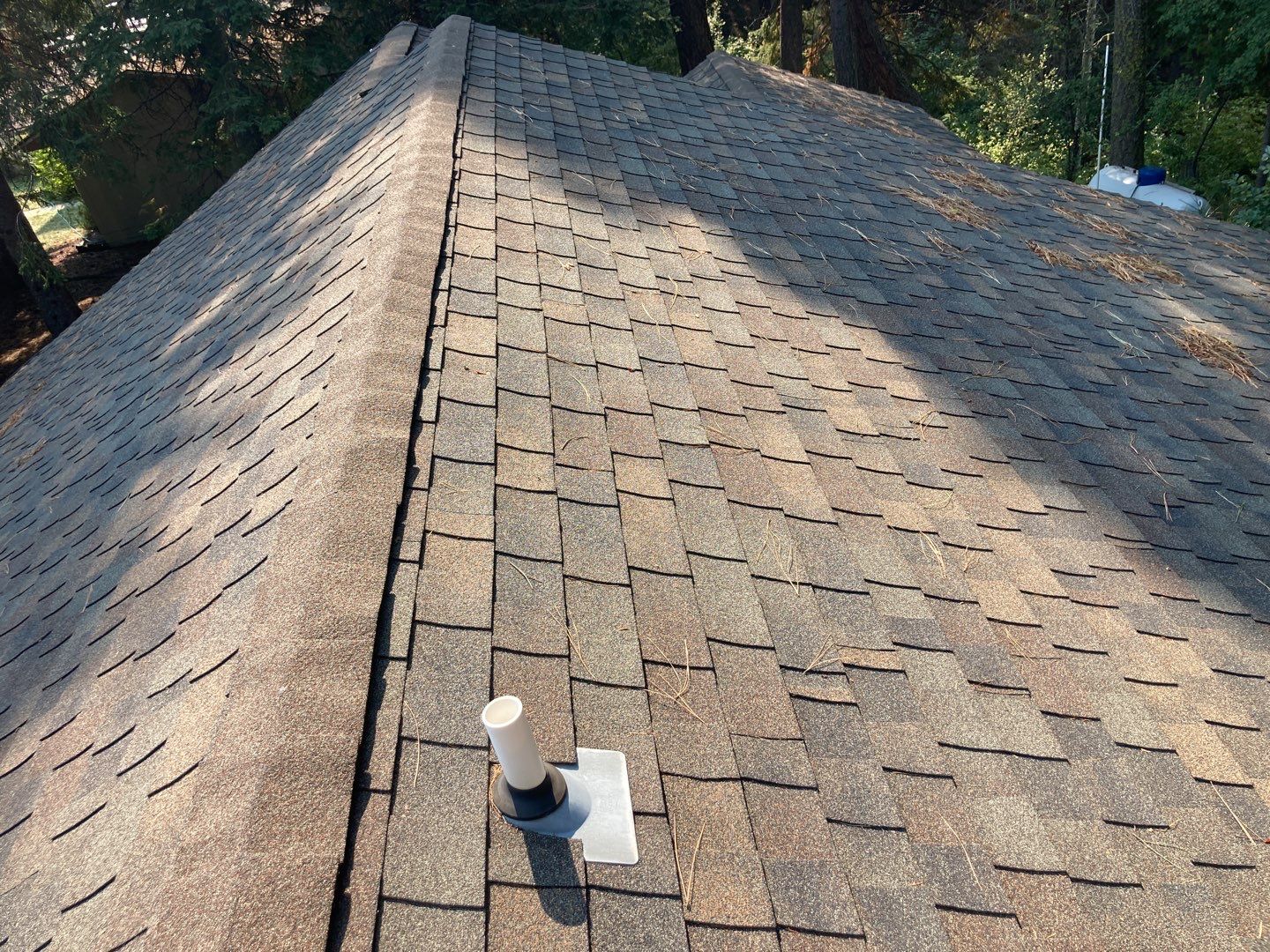 Two story new build gets a CertainTeed Landmark roof in Shenandoah  by ID Roofing LLC