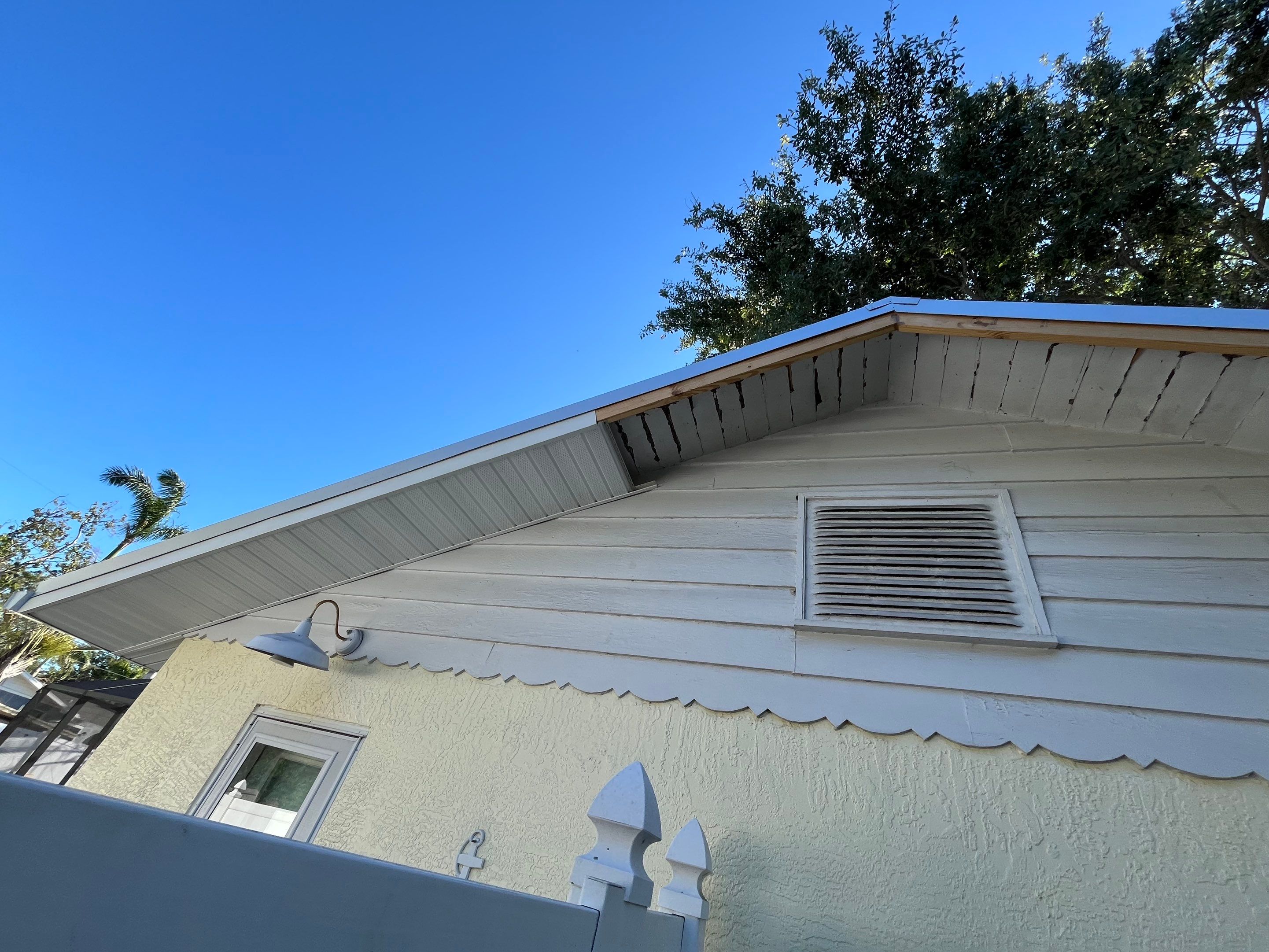 Soffit and Fascia Installation in Sarasota FL by Gutter Professors