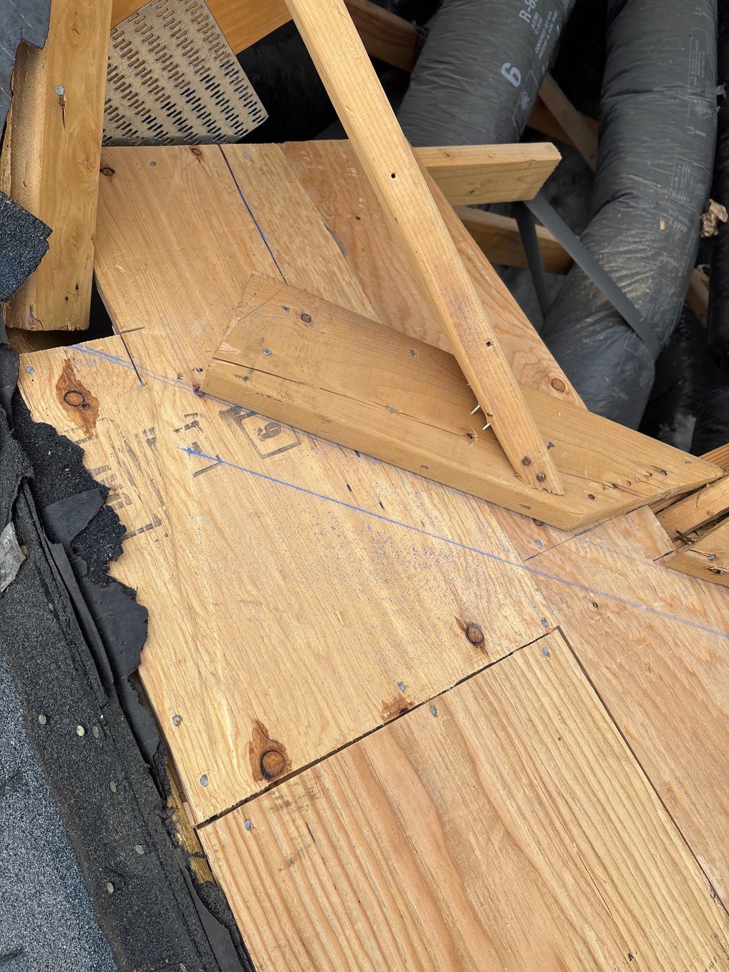 GAF Timberline HDZ, Charcoal  by Proline Roofing & Restoration LLC