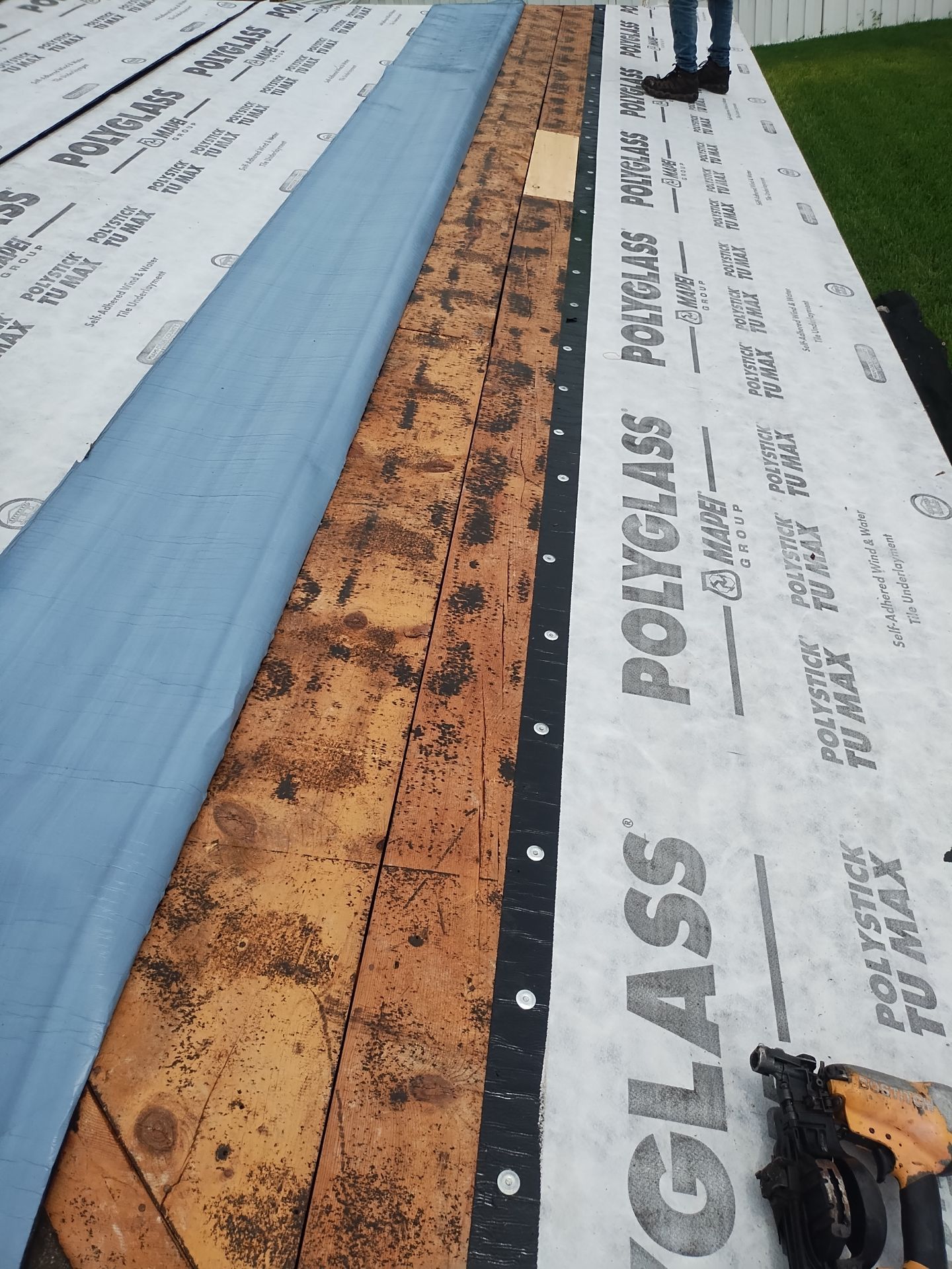 Project in St. Petersburg 33712 by Mitchell Roofing Company LLC