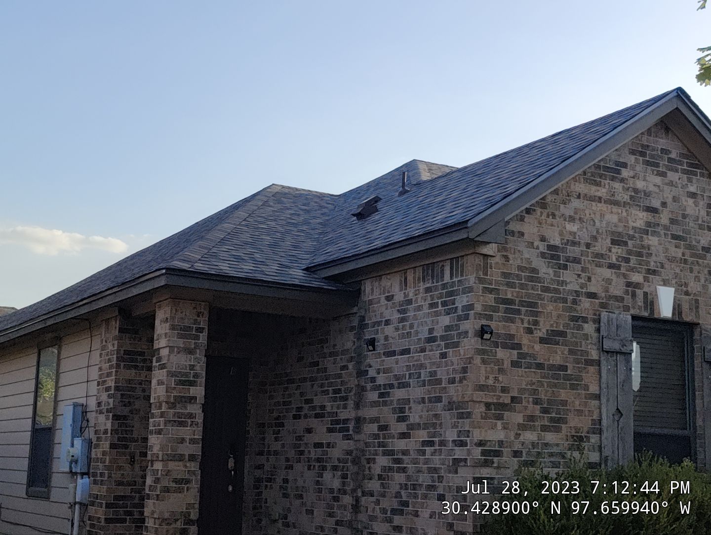 Residential Roofing Installation using IKO Dynasty by DeZign Roofing & Exteriors