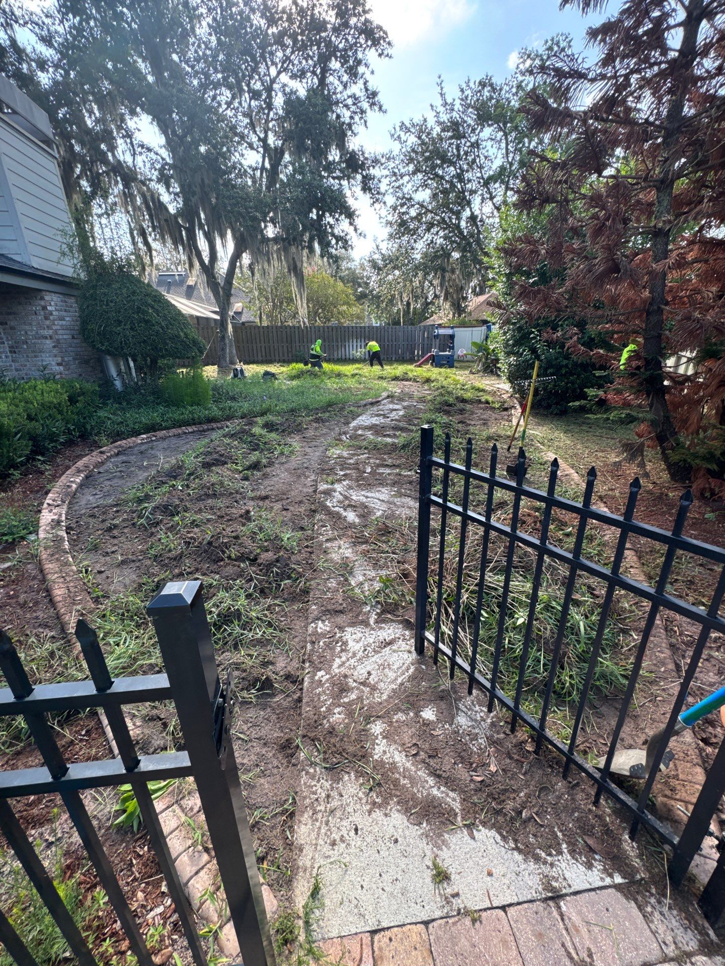 Deerwood Resident | Sod & Bed Design/Plant Installation by ProGreen Services