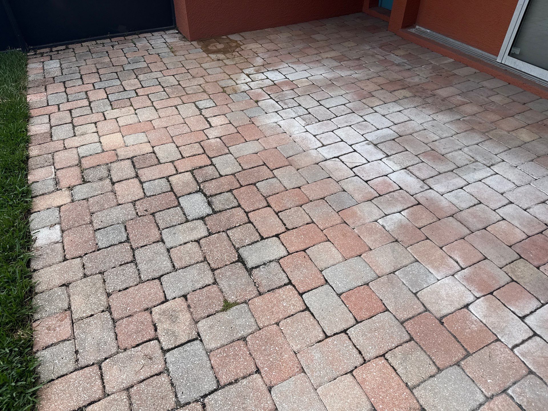 Vinyl Fence & Paver Patio Cleaning β Creekside Oaks, Parrish, FL by Sunshine AquaWash
