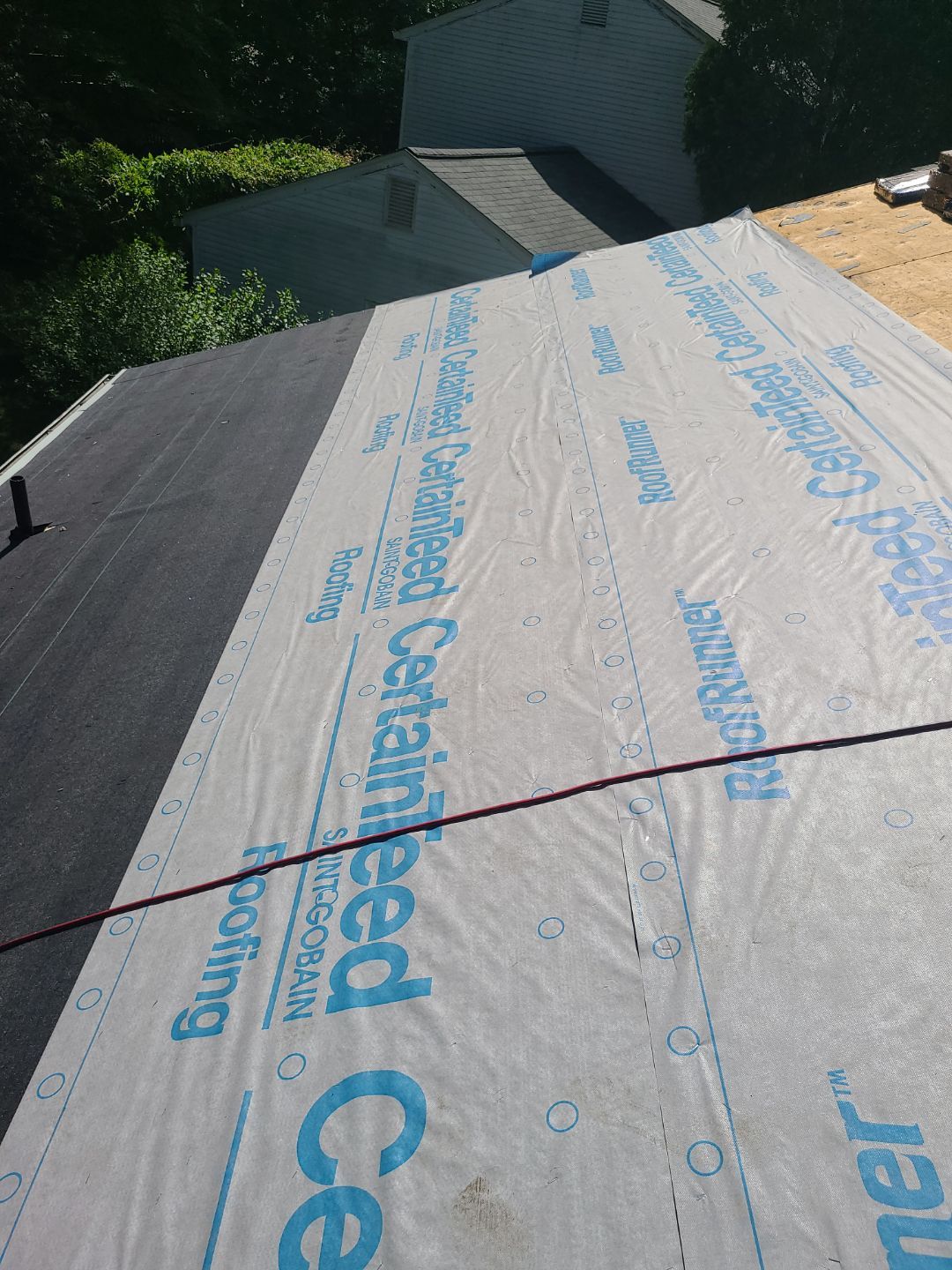 Burke: CertainTeed Landmark Designer Shingles in Moire Black by RM Banning, Inc.