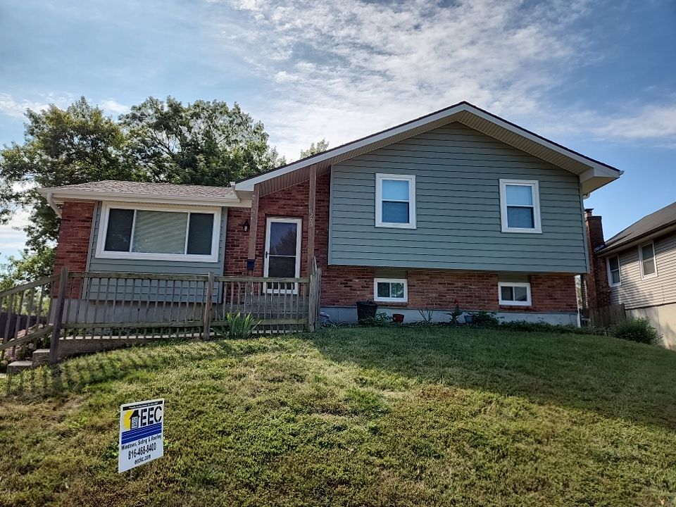Siding Installation using Crane board D7 by EEC  Windows, Siding & Roofing 