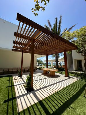Custom Home in Miami Beach