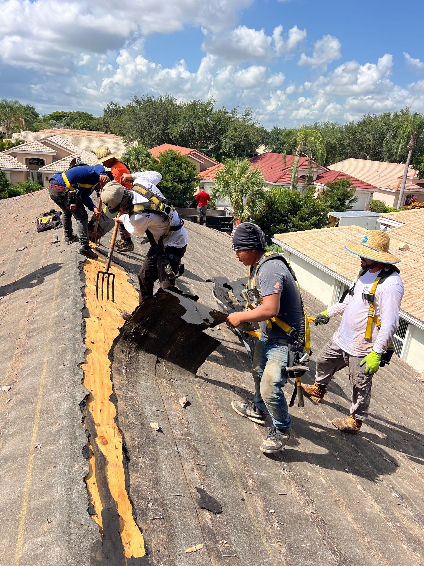Tile Roof Repair in Boynton Beach – Professional, Responsive, and High-Quality Service by Aastro Roofing