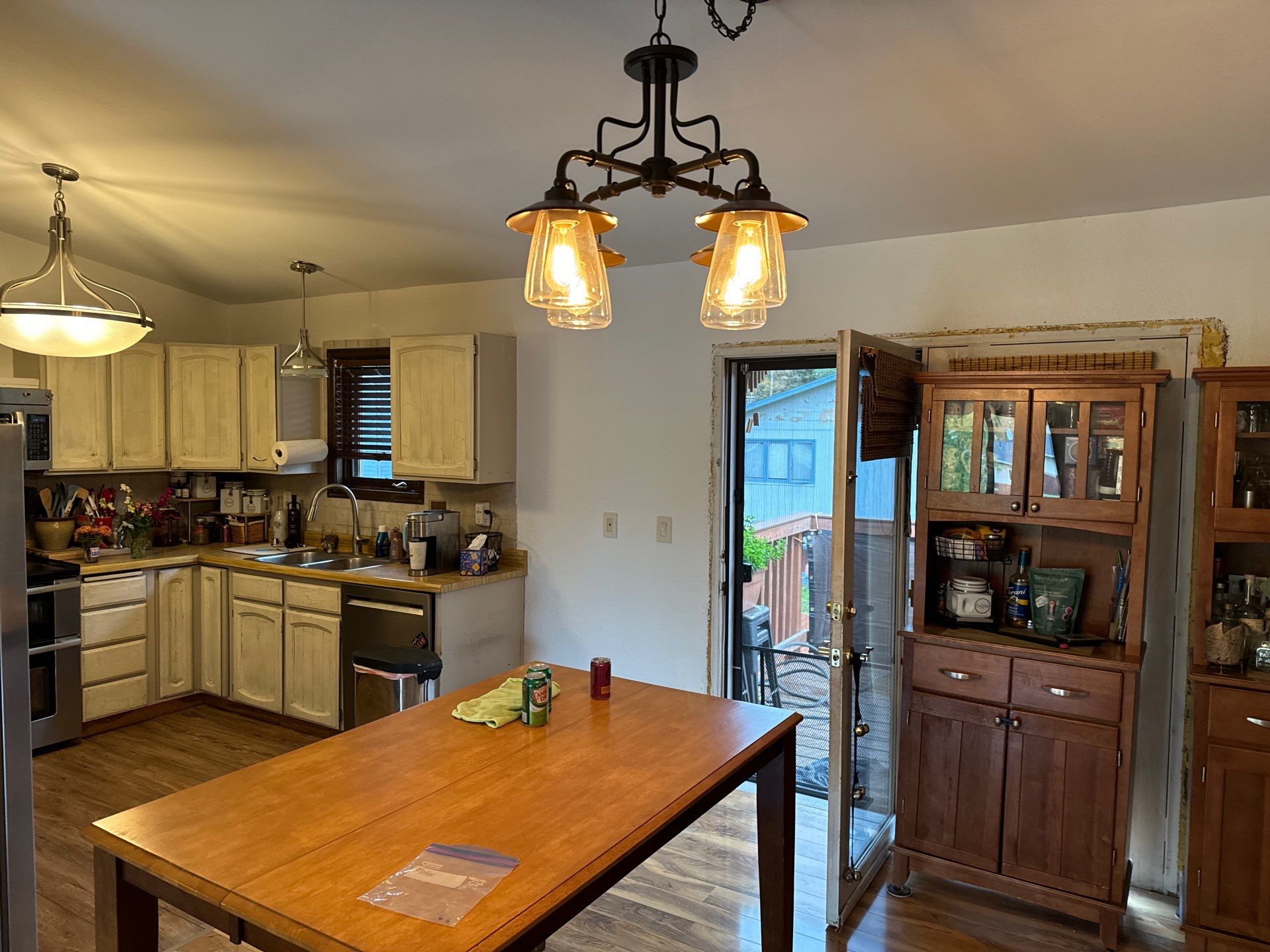 Residential Interior Repaint by Midnight Sun Painting