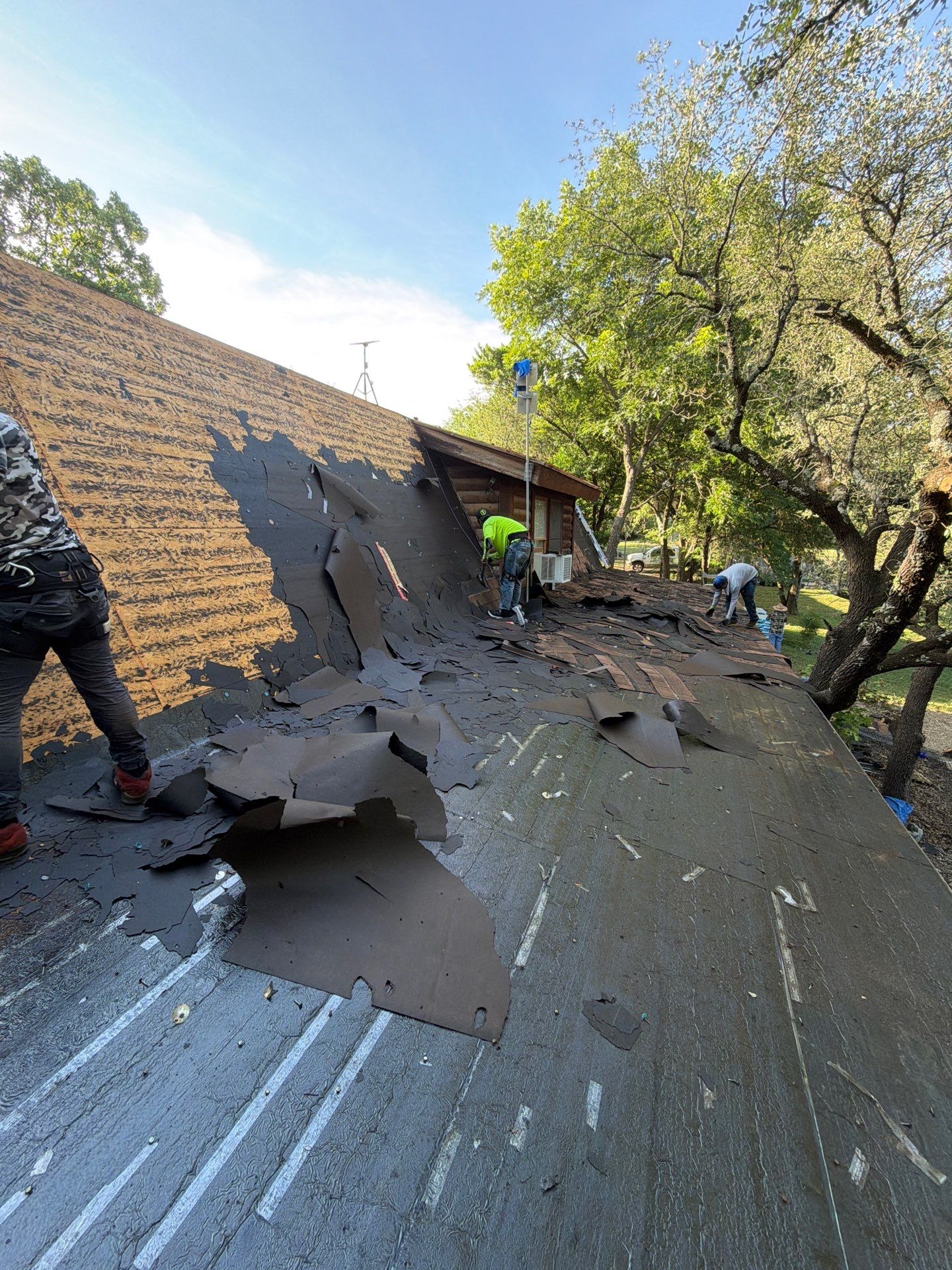 Fort Worth Log Home Roof Replacement and Gutter System Service by Performance 1 Roofing