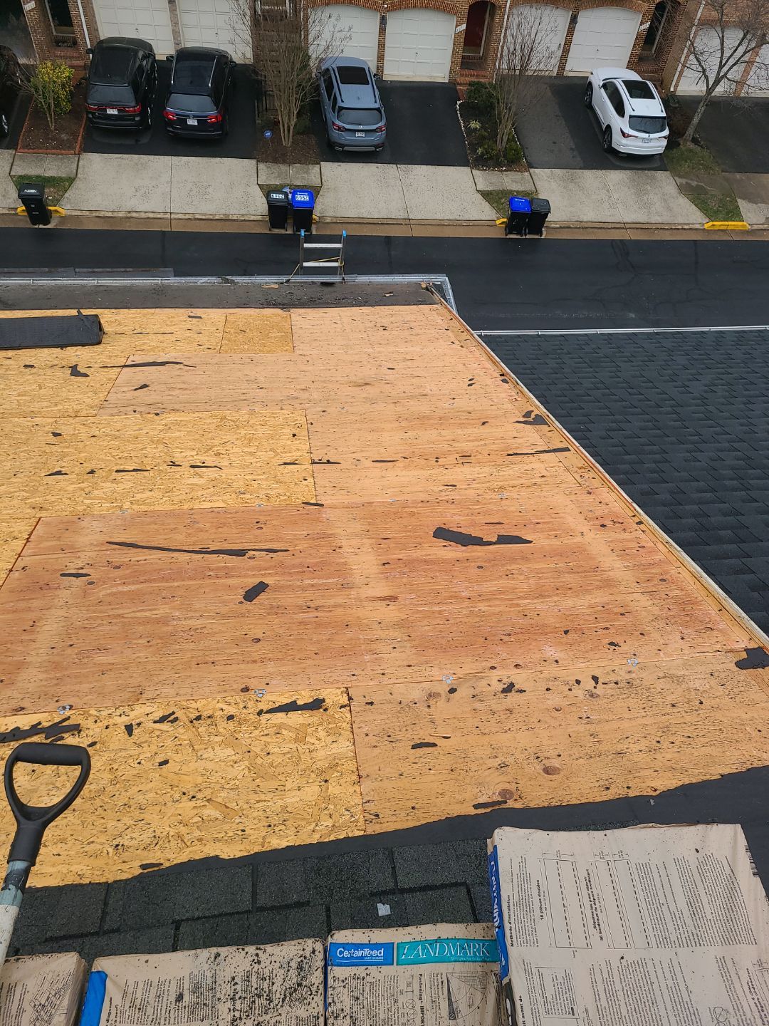 Fairfax: Residential Roof Replacement with CertainTeed Landmark in Charcoal Black by RM Banning, Inc.