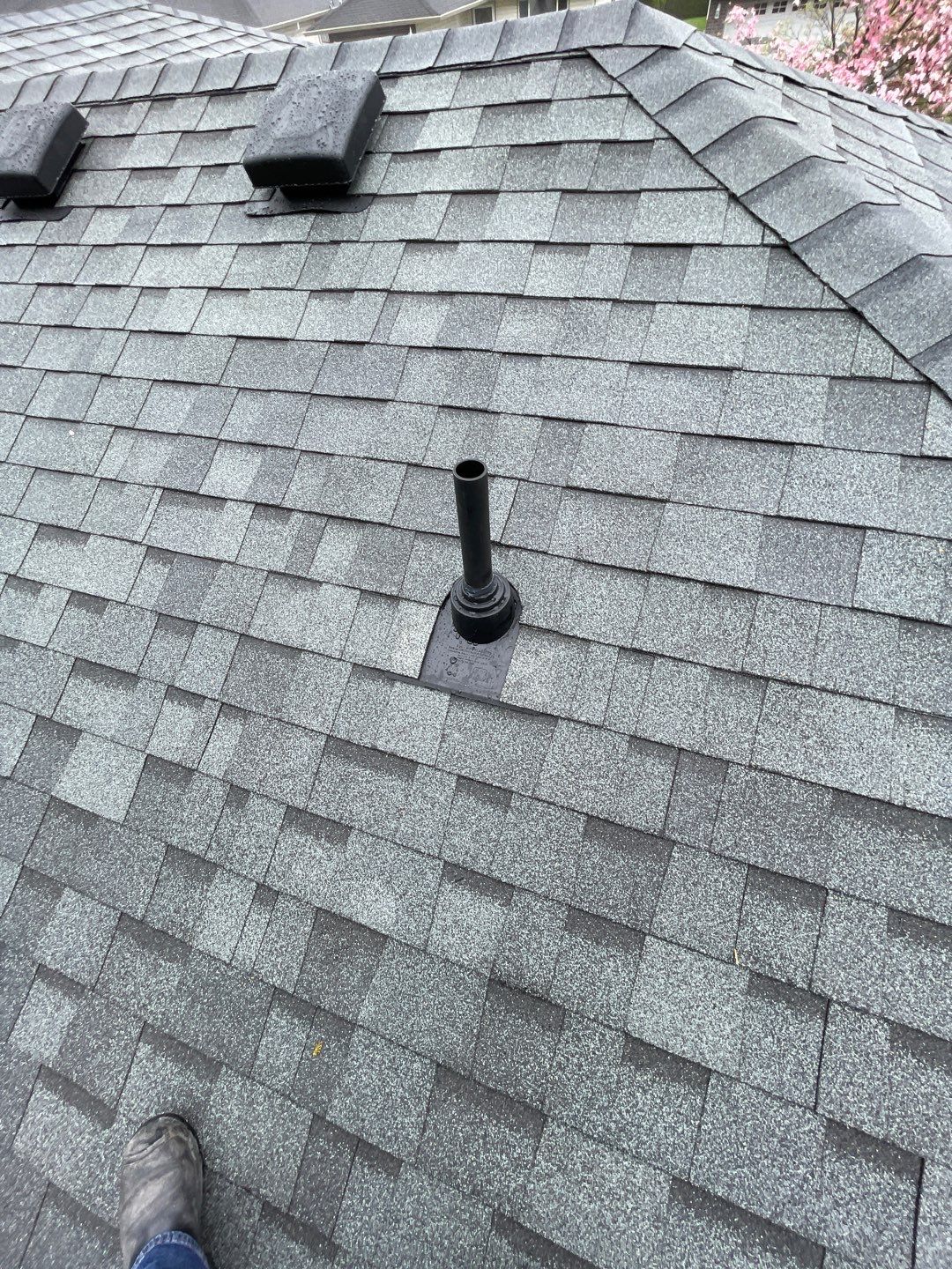 Residential ReRoofing Installation using OC Estate Gray Shingles by Top Notch Roofing Inc