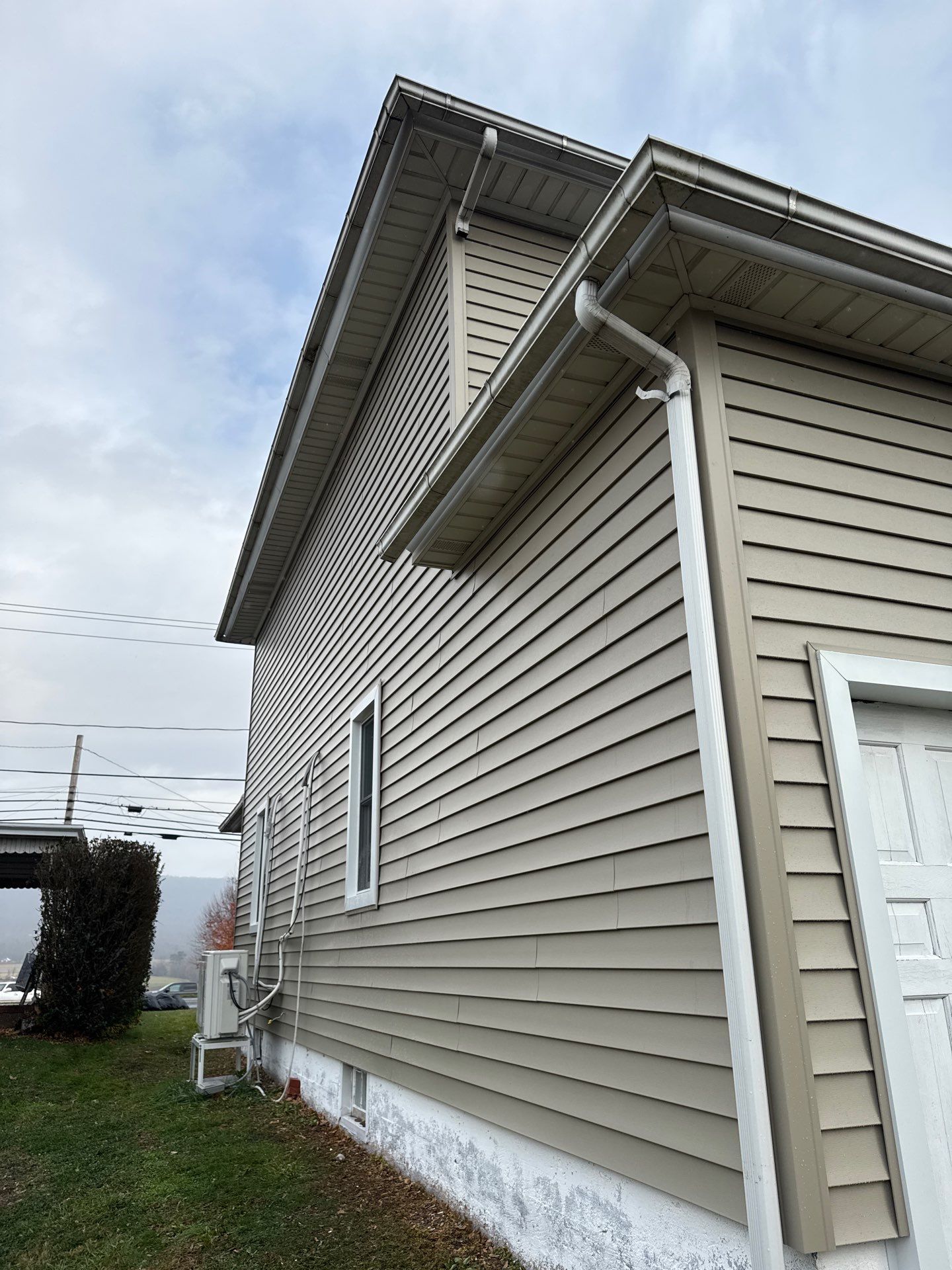Vinyl Siding and Gutter Replacement in Hegins