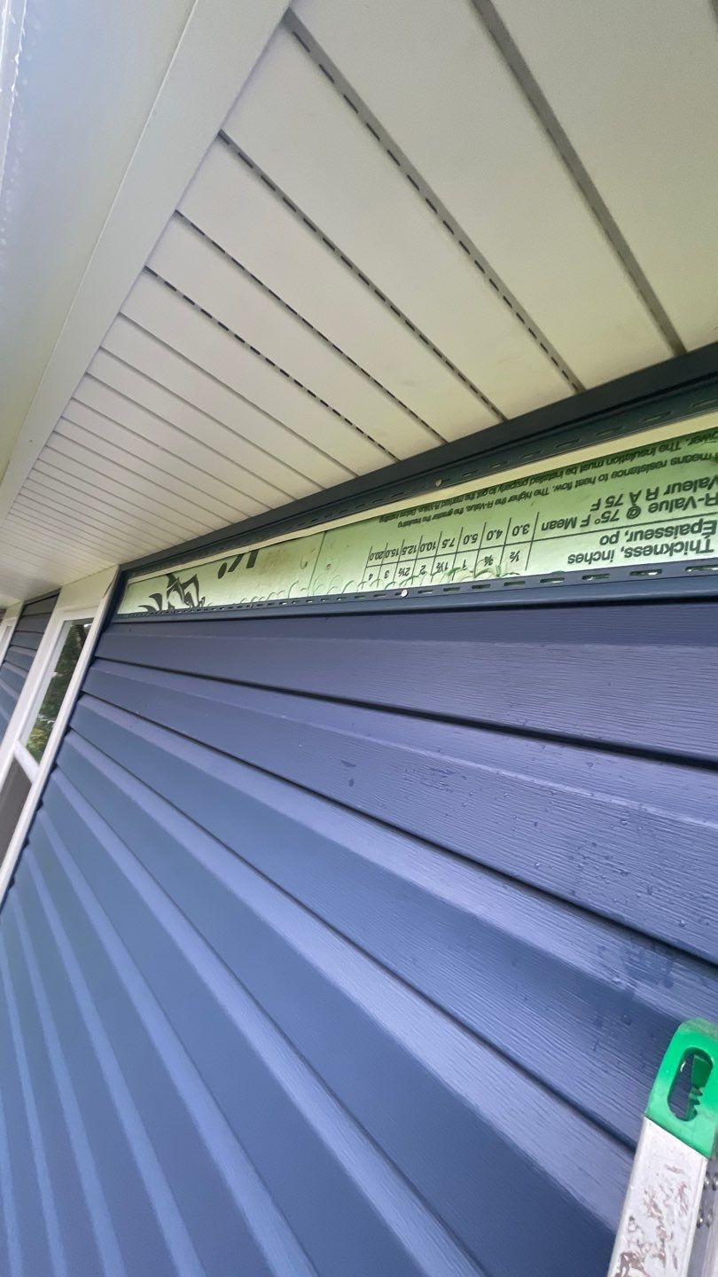 Siding Replacement using CertainTeed Restoration Classis D4 by 180 Contractors