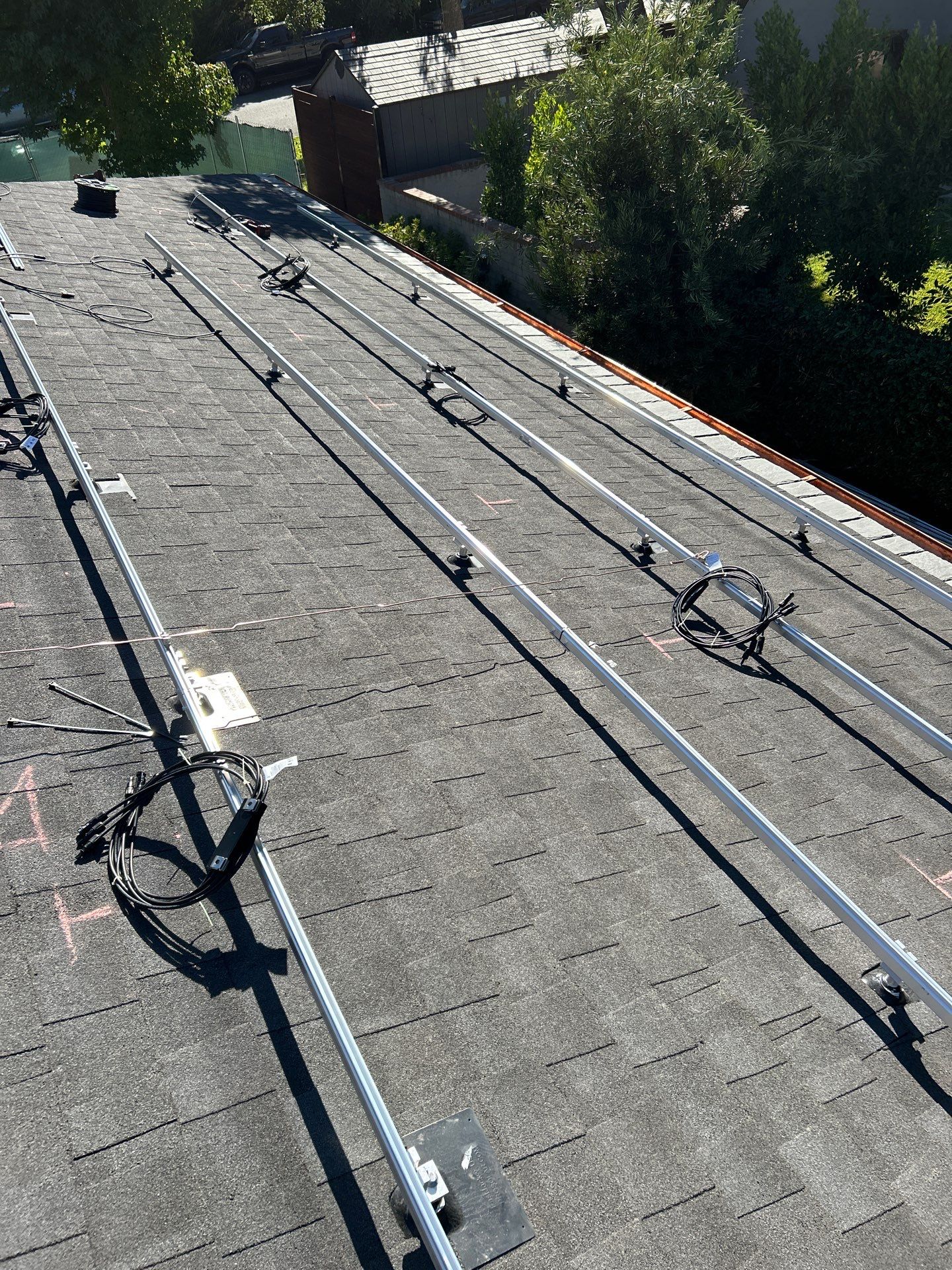 4928 Vineta Ave by Solar Discovery
