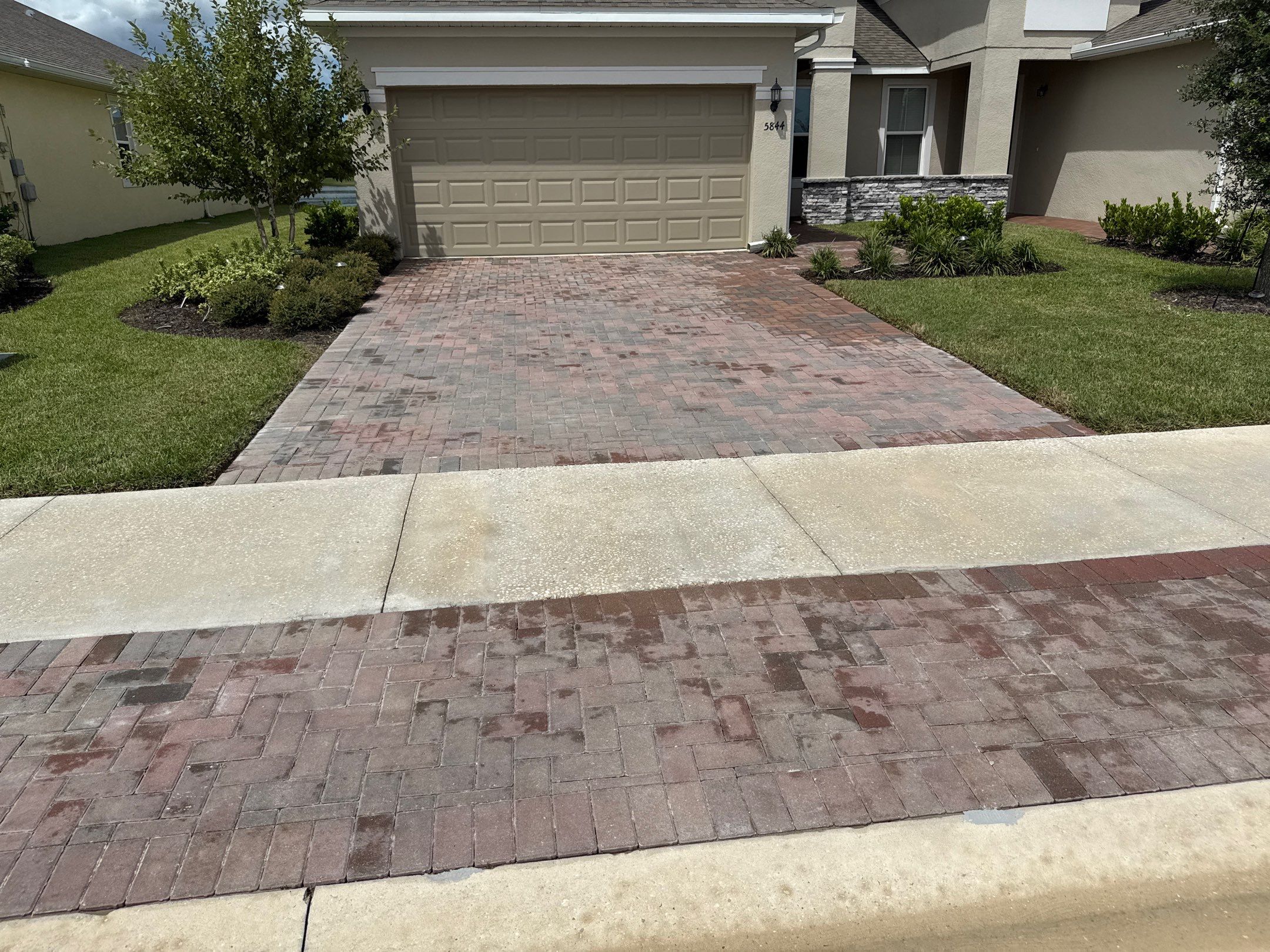 Complete House Wash, Driveway & Lanai Cleaning – Trevesta, Palmetto FL by Sunshine AquaWash